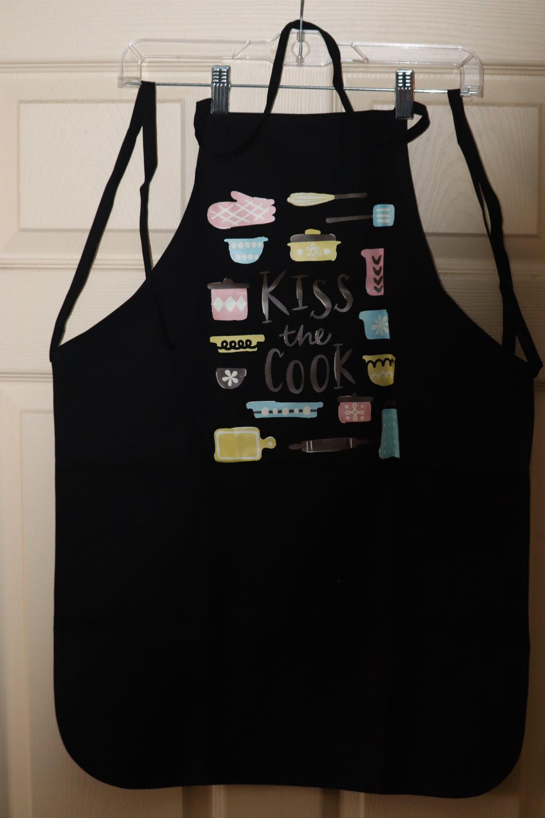 Black Kiss the Cook Apron